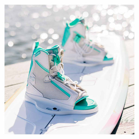 Liquid Force Women's Plush Wakeboard Bindings